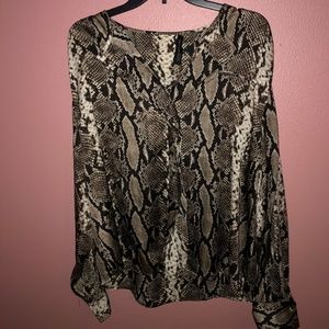 Women's Snakeskin Pattern Blouse/Button Down